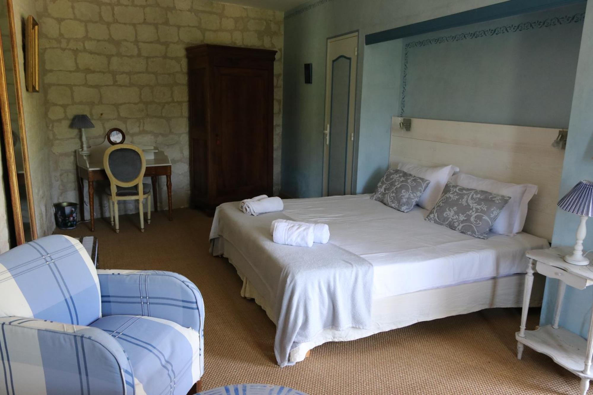 Chambres D'Hotes Du Noisillet Cinais Exterior foto