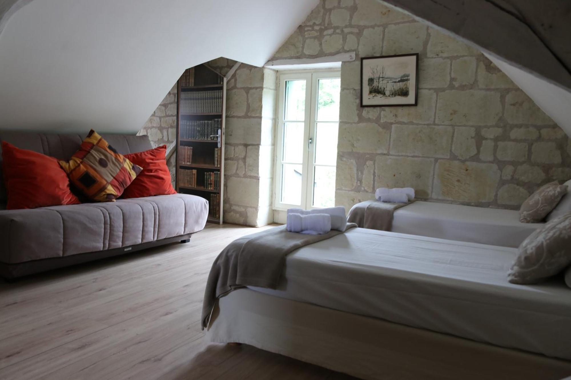Chambres D'Hotes Du Noisillet Cinais Exterior foto